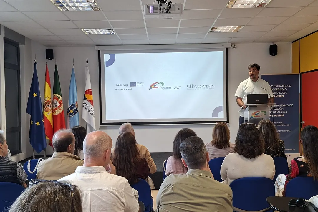 Presentación da experiencia da Eurocidade Chaves-Verín ante as unidades de coordinación do programa Interreg España-Portugal, na sede da Eurocidade.